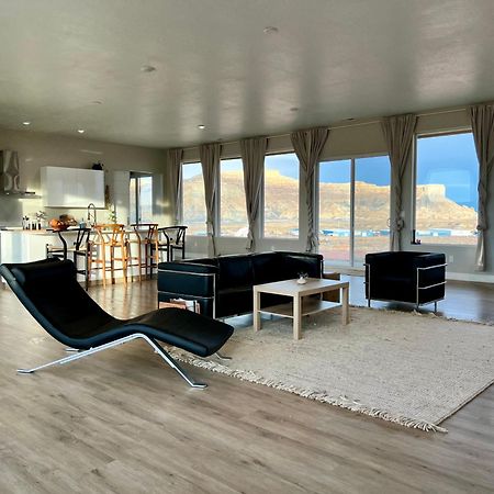 Page Arizona Border Town- Grand Serenity Room With Mesa Views Big Water Eksteriør bilde